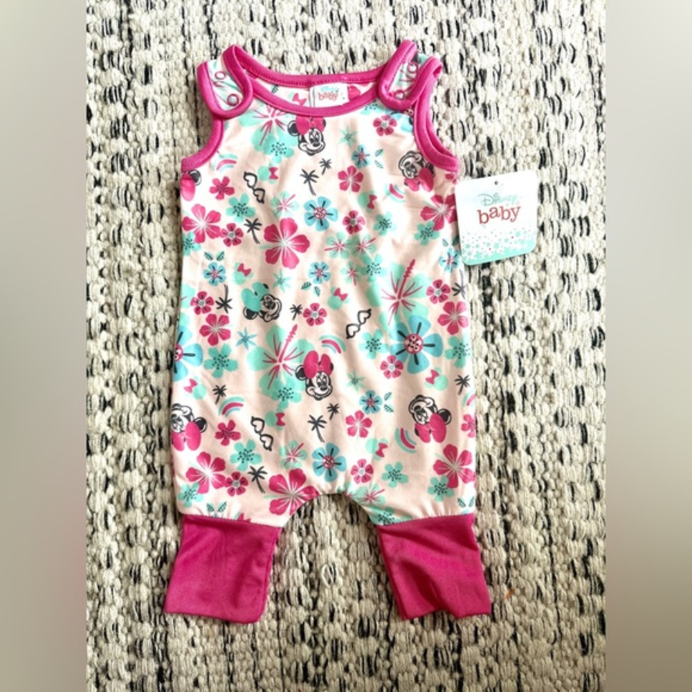 NWT Infant‎ Disney Minnie Mouse Romper 0-3 months